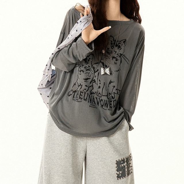 キャットグラフィックボートネックルーズフォルムカットソー 2col   R02580