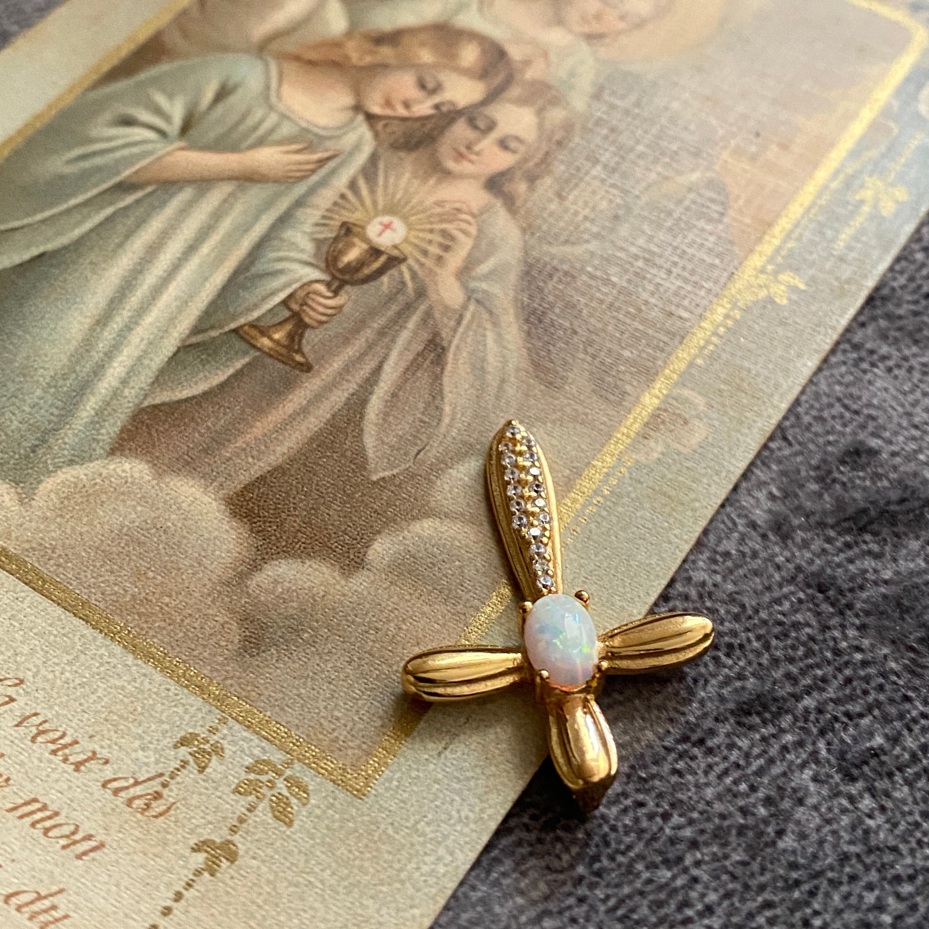 ホワイトオパールクロス【A Prayer for Joy】 | Antique medaille Mary