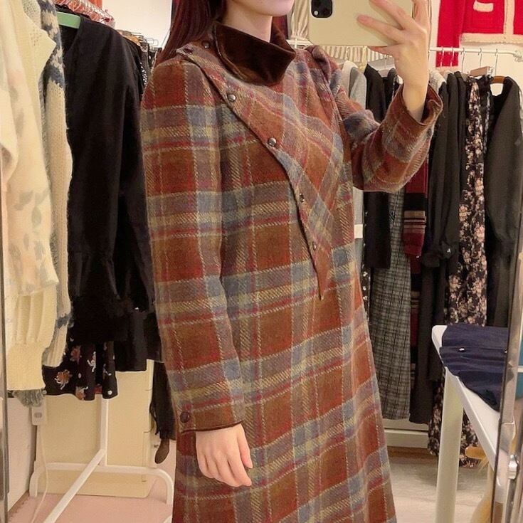 brown velours collar triangle check one-piece