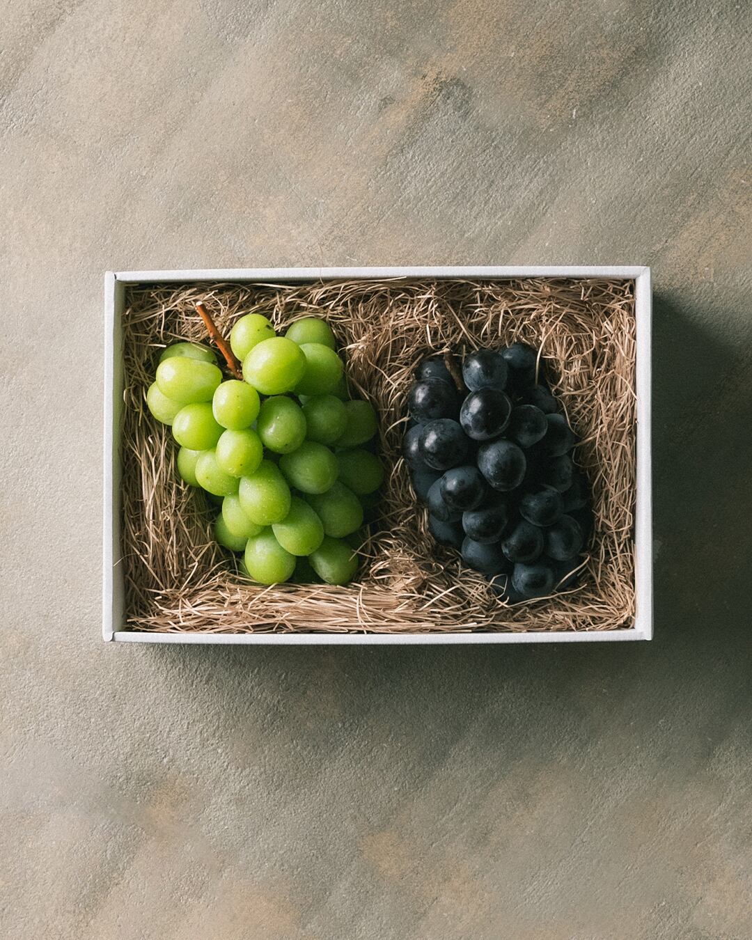 ぶどう食べ比べ