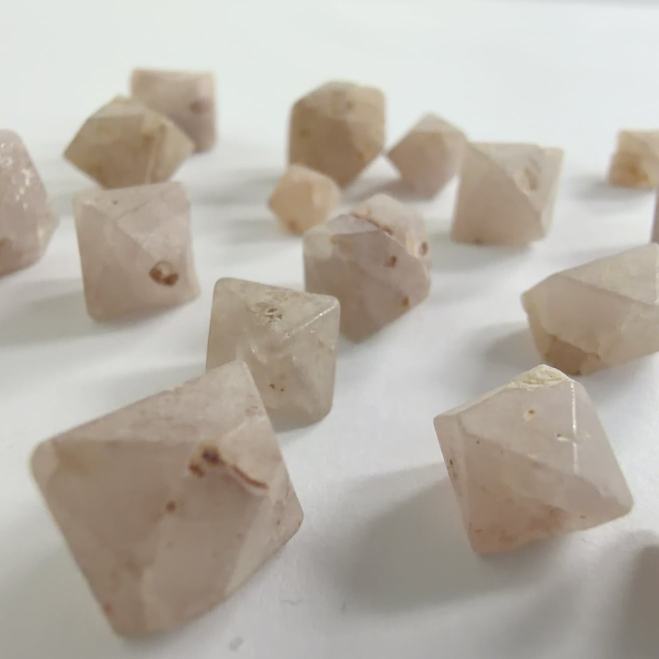 E35311】 ベータクォーツ 高温水晶 β-Quartz 水晶 クォーツ クリスタル