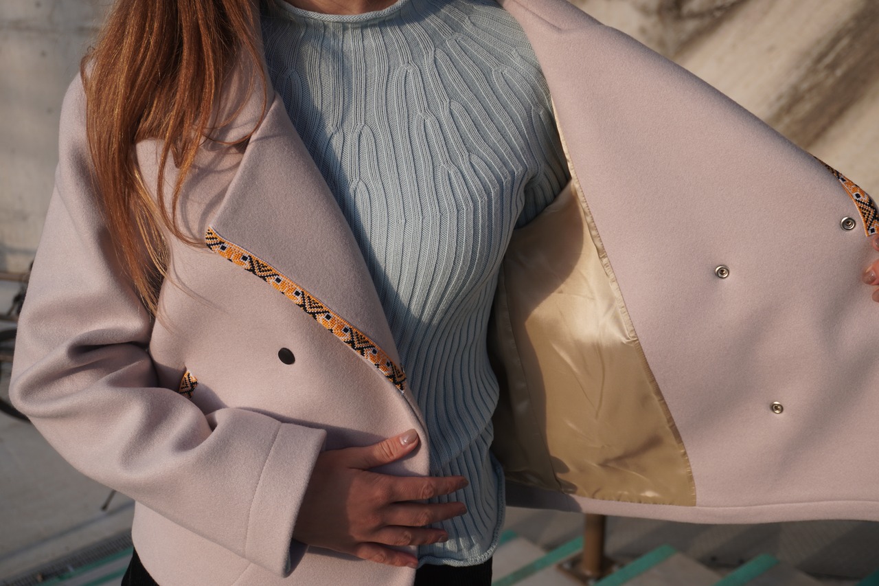 ウクライナ産カシミヤ100% 手刺繍ジャケットコート（白） - 20