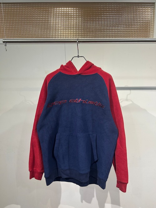 2001 GAP fleece hoodie