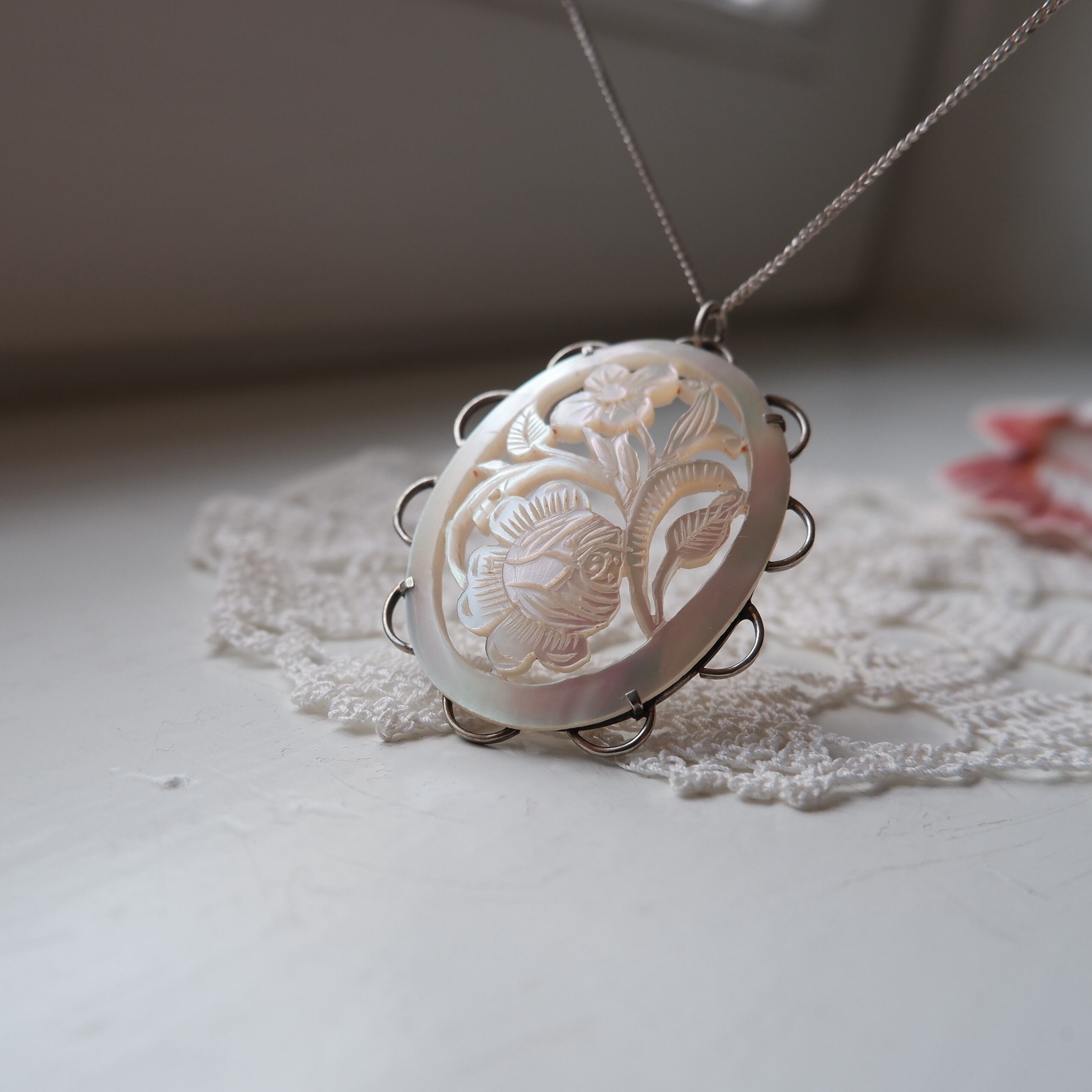 貝細工のペンダントネックレス (fur-33) | past things