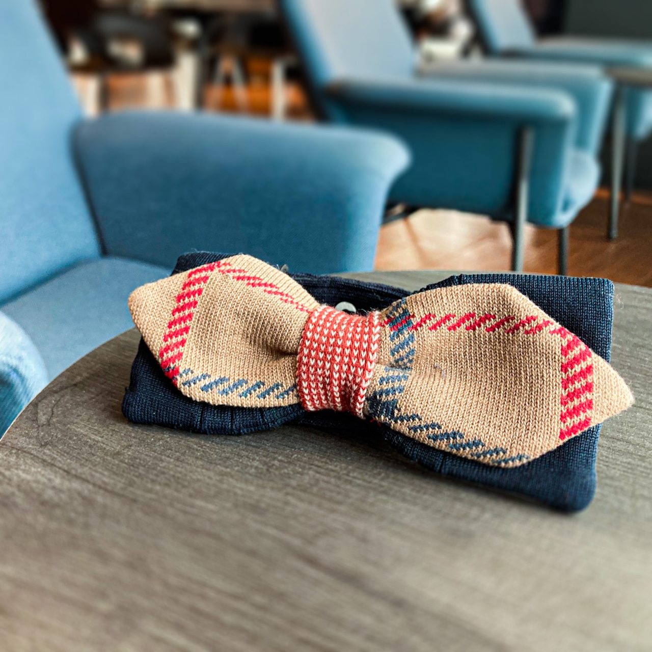 BOW TIE MADE OF SOCKS @BEIGE PLAID