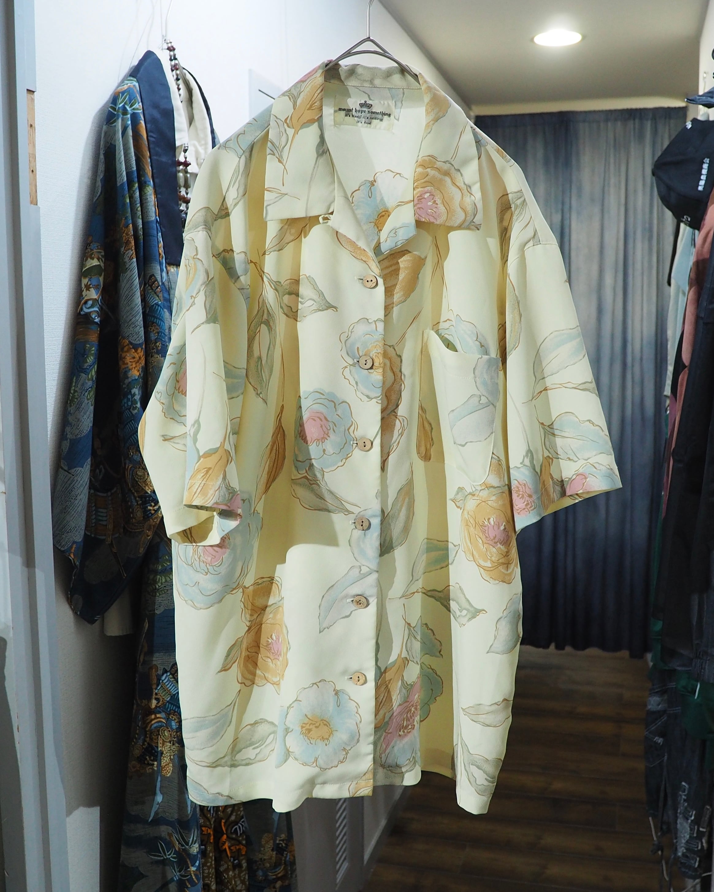 1980s Pale tone Flower printed vintage Open collar SS shirt
