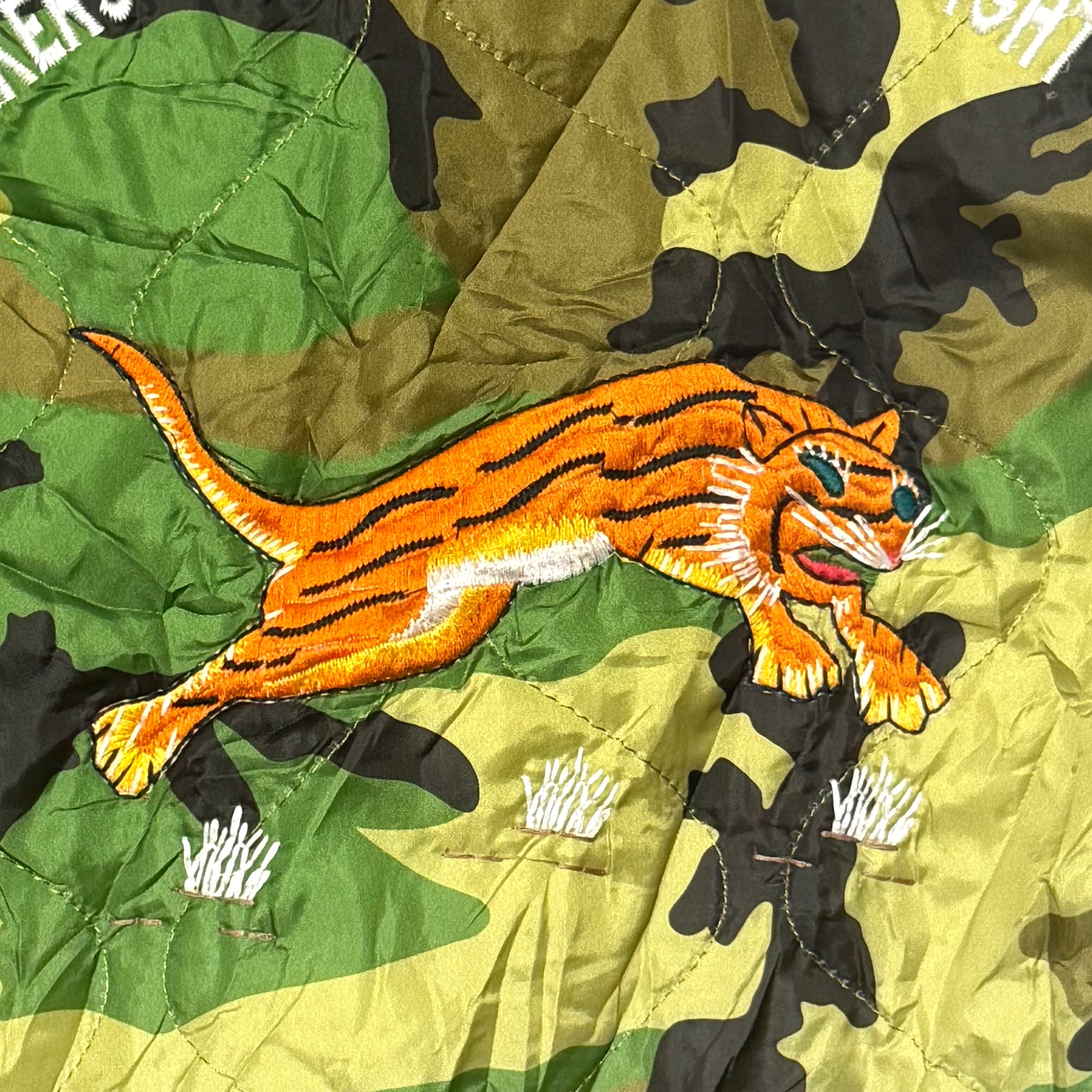 新品】福 ドラゴン 刺繍 ベトナムスーベニア キルティングジャケット