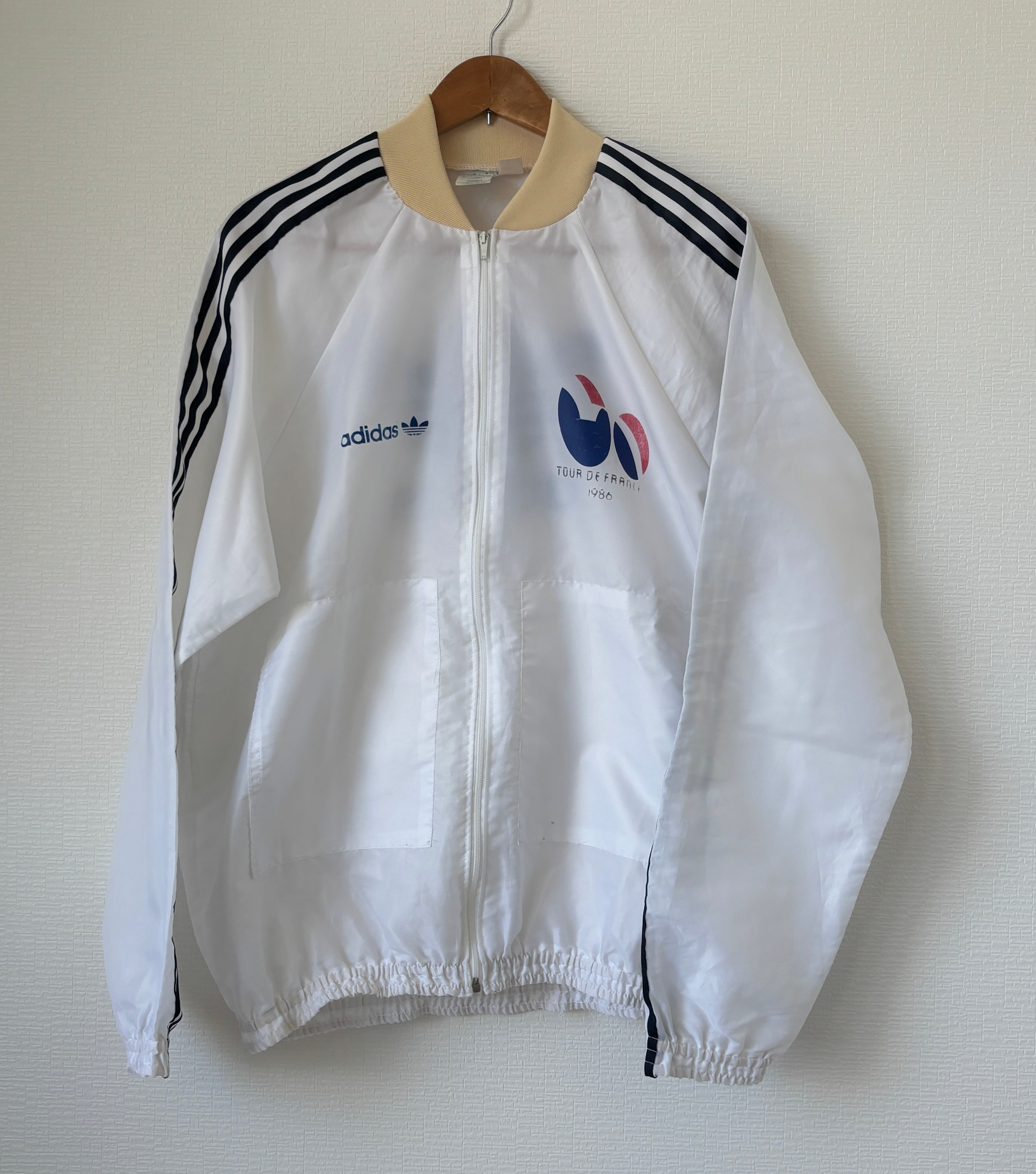 adidasアディダス トレフォイル刺繍ロゴ　復刻ATP トラックジャケット adidas アディダス ATP復刻 トレフォイル 刺繍ワンポイント ホワイト