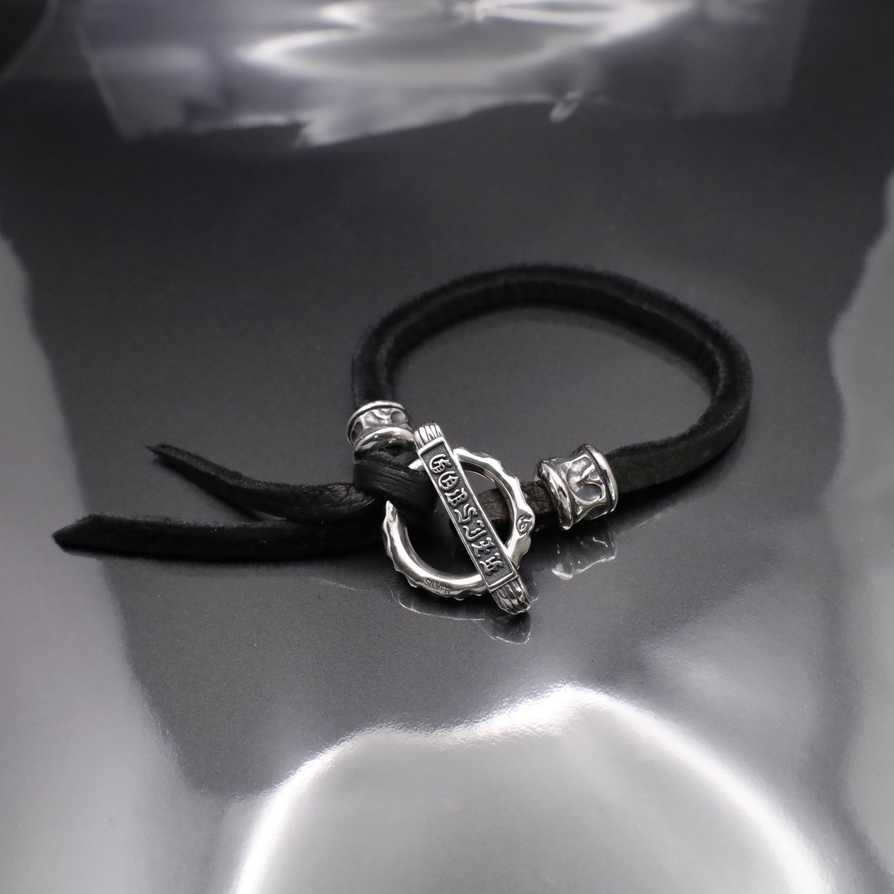 T-BAR LEATHER BRACELET / Tバーレザーブレスレット