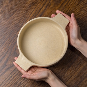 白化粧 丸型グラタン皿 大（耐熱皿・耐熱鉢・深皿）／吉永哲子