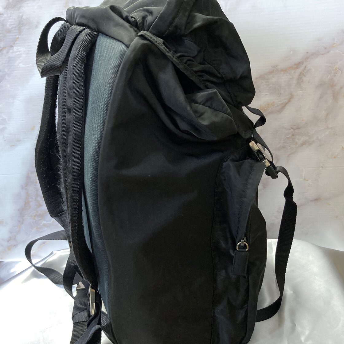 PRADA】ギャランティカード付き V136 NERO バックパック リュック | PAY ID