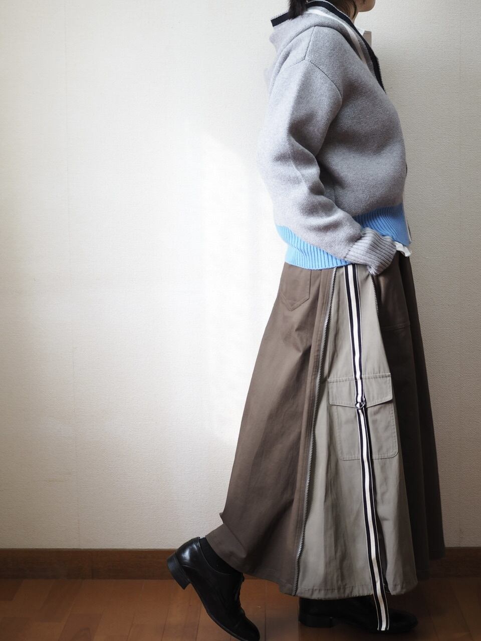 サイドジップデザインスカート <ブラウンカーキ>