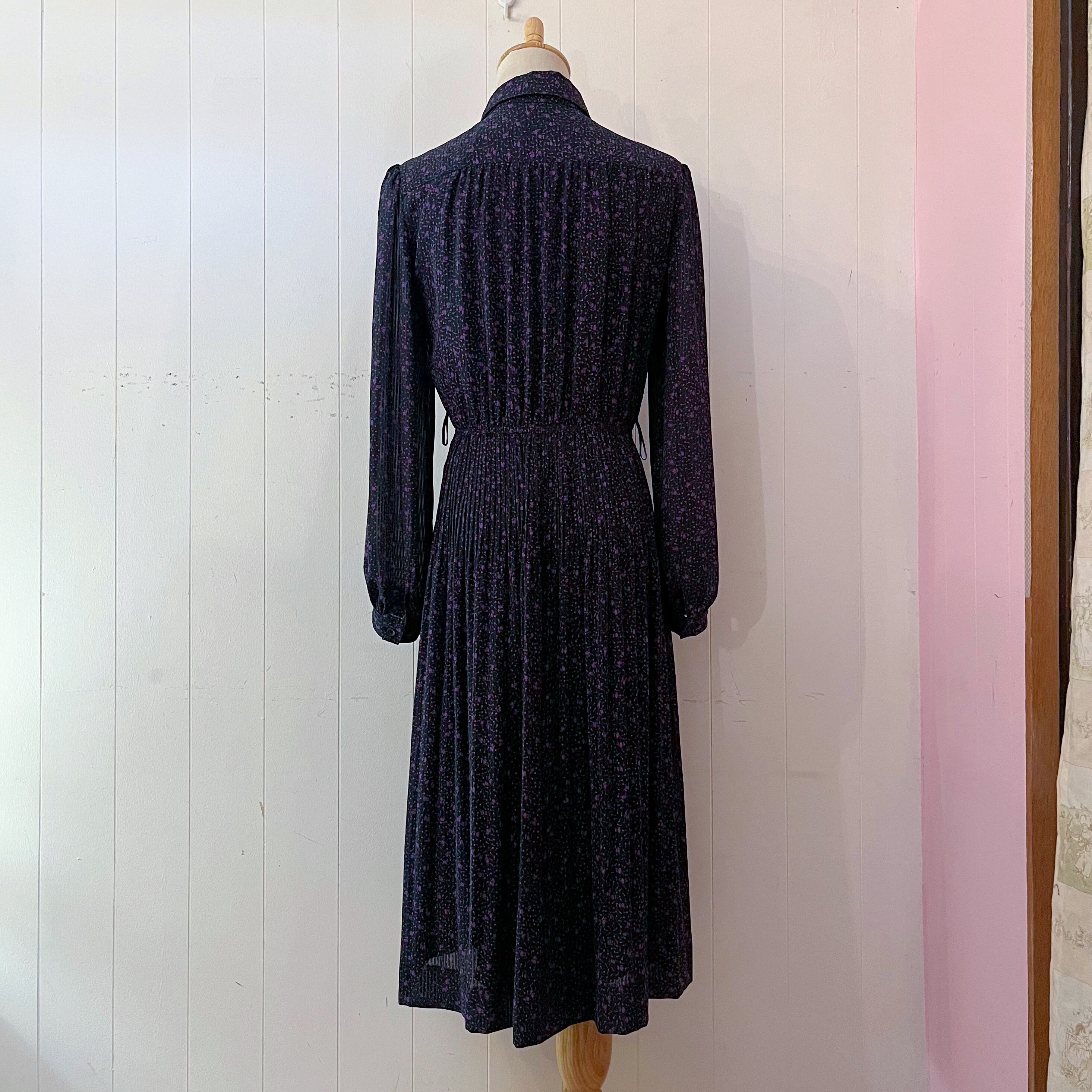 purple heart dot pleats one-piece