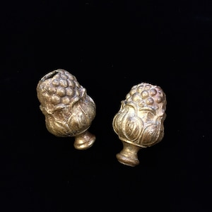 Artichoke brass ornament