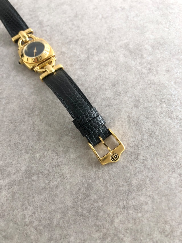 GUCCI グッチ 腕時計 ゴールド×ブラック ステンレススチール 6300L vintage ヴィンテージ オールド j8nsfp