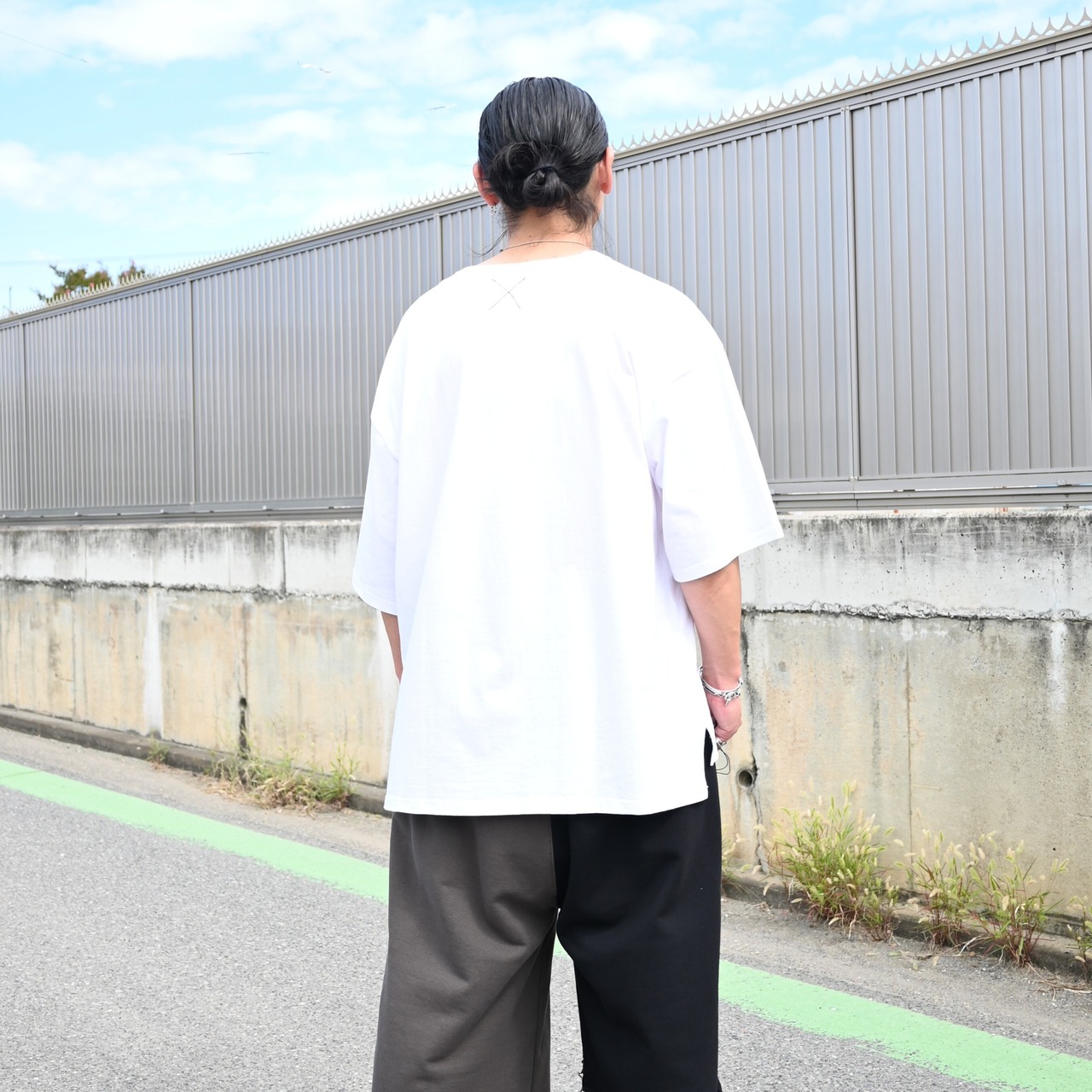 Leh / Contemporary Big Size Slit T-SH-2
