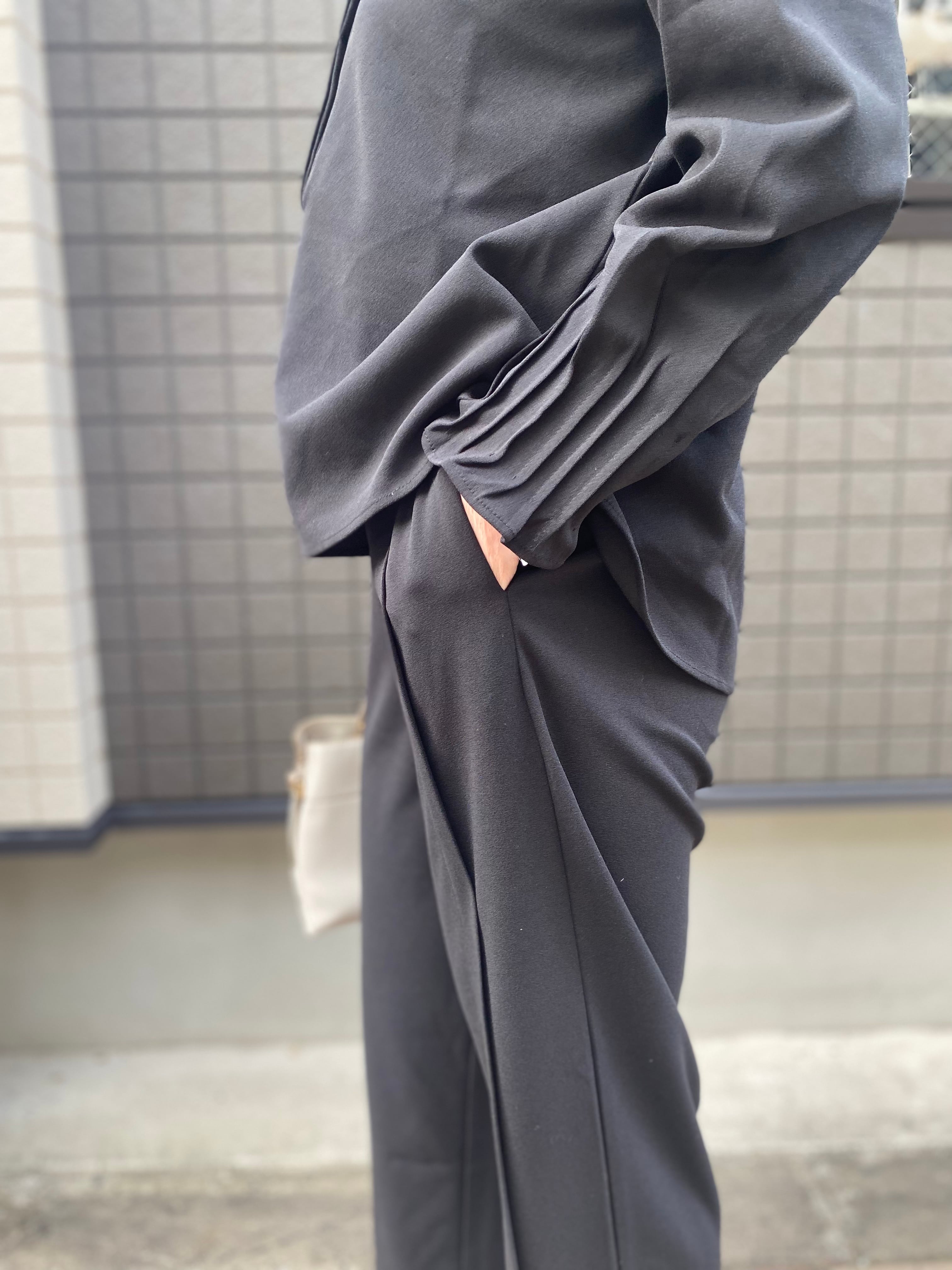 【オケージョン定番】袖タックバンドカラーブラウス
