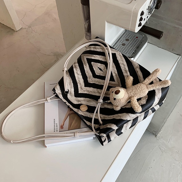 スタンダードレッド レトロ 手作りハンドバック6114504962