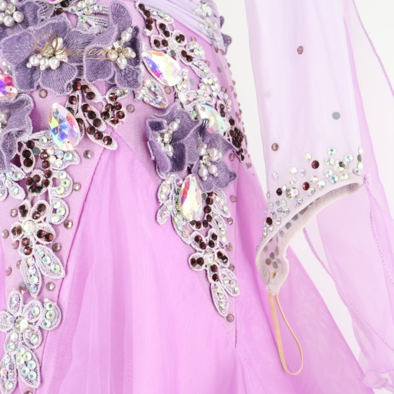 社交ダンス 衣装 スタンダードドレス ワンピース ドレス スタンダード 紫 ラベンダー フリル レース デモ 競技 ダンス パーティ 発表会 綺麗 花 MR DANCE パープル系 フォーマル ドレスアップ 競技用 スカート かわいい 女性用 お洒落 イベント用 華やか 豪華 演出用 パーティーウェア