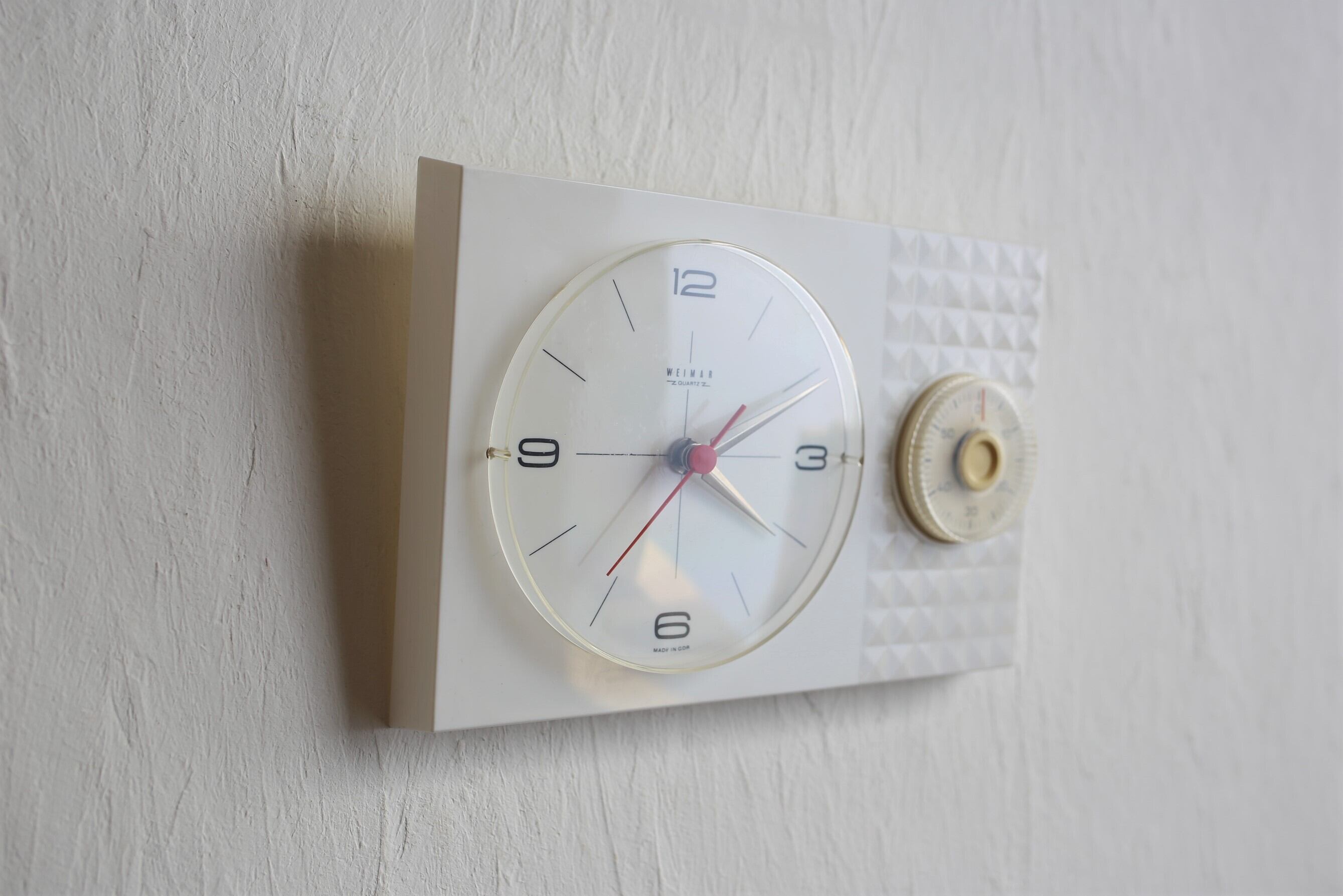 旧東ドイツGDR WEIMAR 壁掛け時計 雪華模様 ビンテージ レトロ 【公式