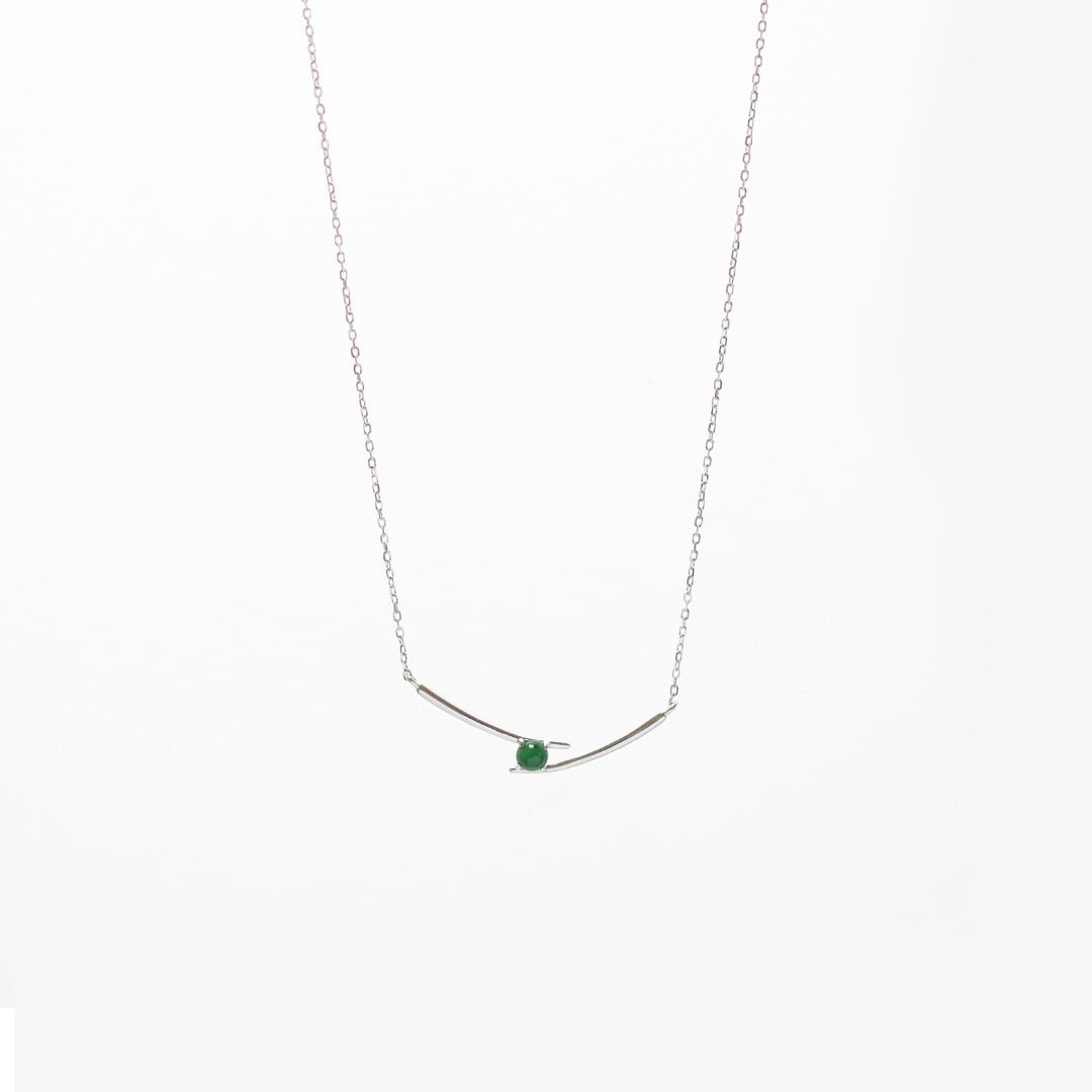 翡翠の彫刻ペンダント翡翠満緑の貔貅彫刻 上質光沢 C1A048 ネックレス