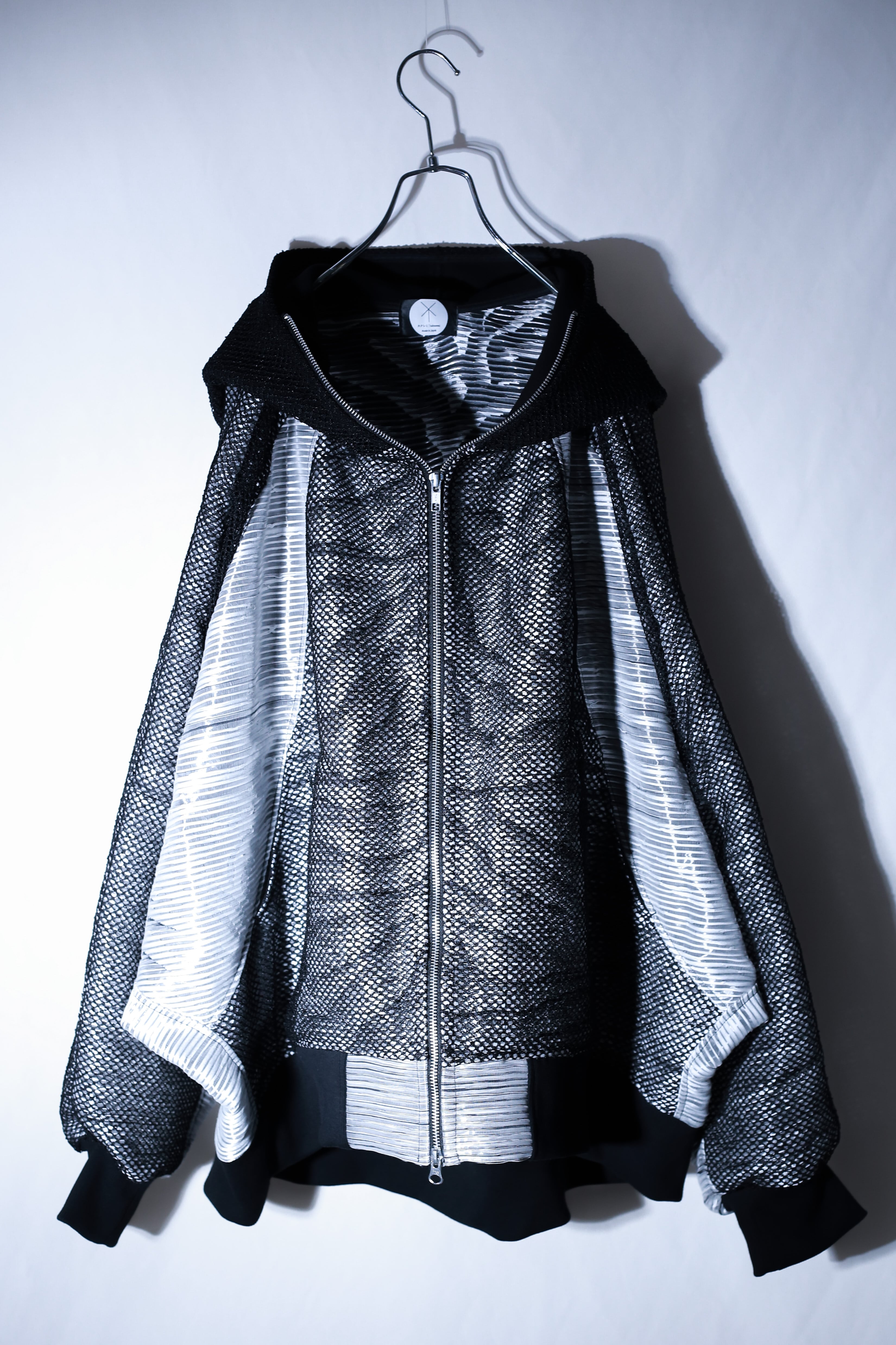 Bat-Hoodie ○ (black/mesh)