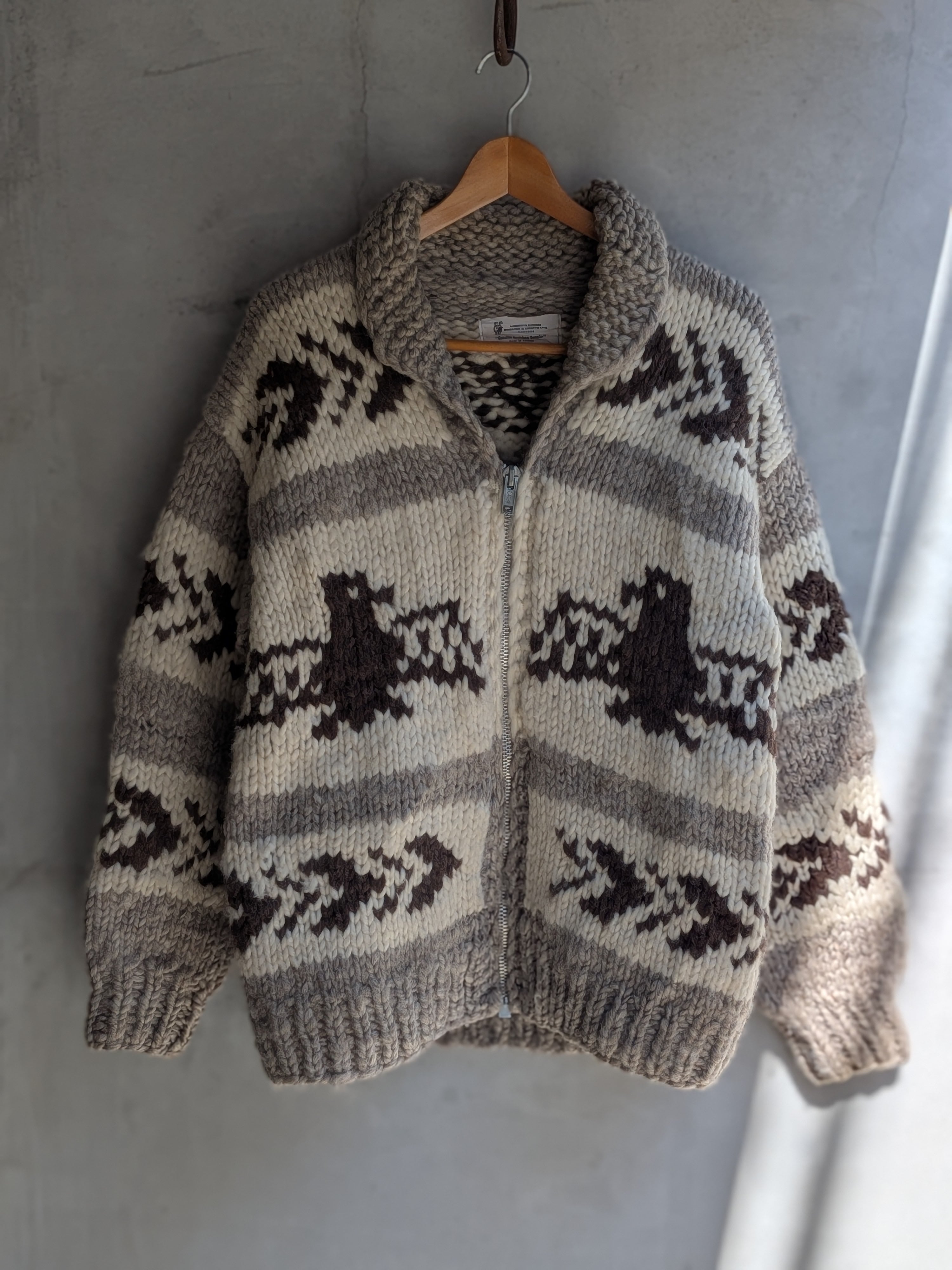 VINTAGE COWICHAN SWEATER