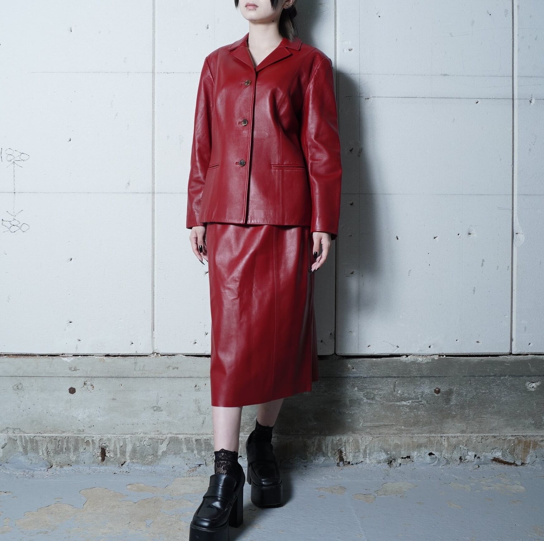 BURBERRY】バーバリー ラムレザースカート red | MIXHIVE