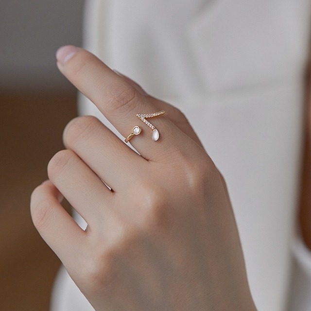 リング カフ 指輪 ファッションリング パール リングカフ パール きれいめ 上品 大人可愛い 大人 デート お出かけ 旅行 女子会 韓国 韓国ファッション オルチャン 可愛い おしゃれ レディース Fa1118 Musubi Me 韓国 オルチャン レディースファッションのお店 リング カフ 指輪 ファッションリング パール リングカフ パール きれいめ 上品 大人可愛い 大人 デート お出かけ 旅行 女子会 韓国 韓国ファッション オルチャン 可愛い おしゃれ レディース Fa1118 Musubi Me 韓国 オルチャン レディースファッションのお店