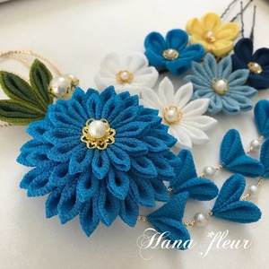 青系(つゆくさ)＊白＊黄❁着物・振袖　髪飾り【つまみ細工】結婚式・成人式・卒業式・七五三