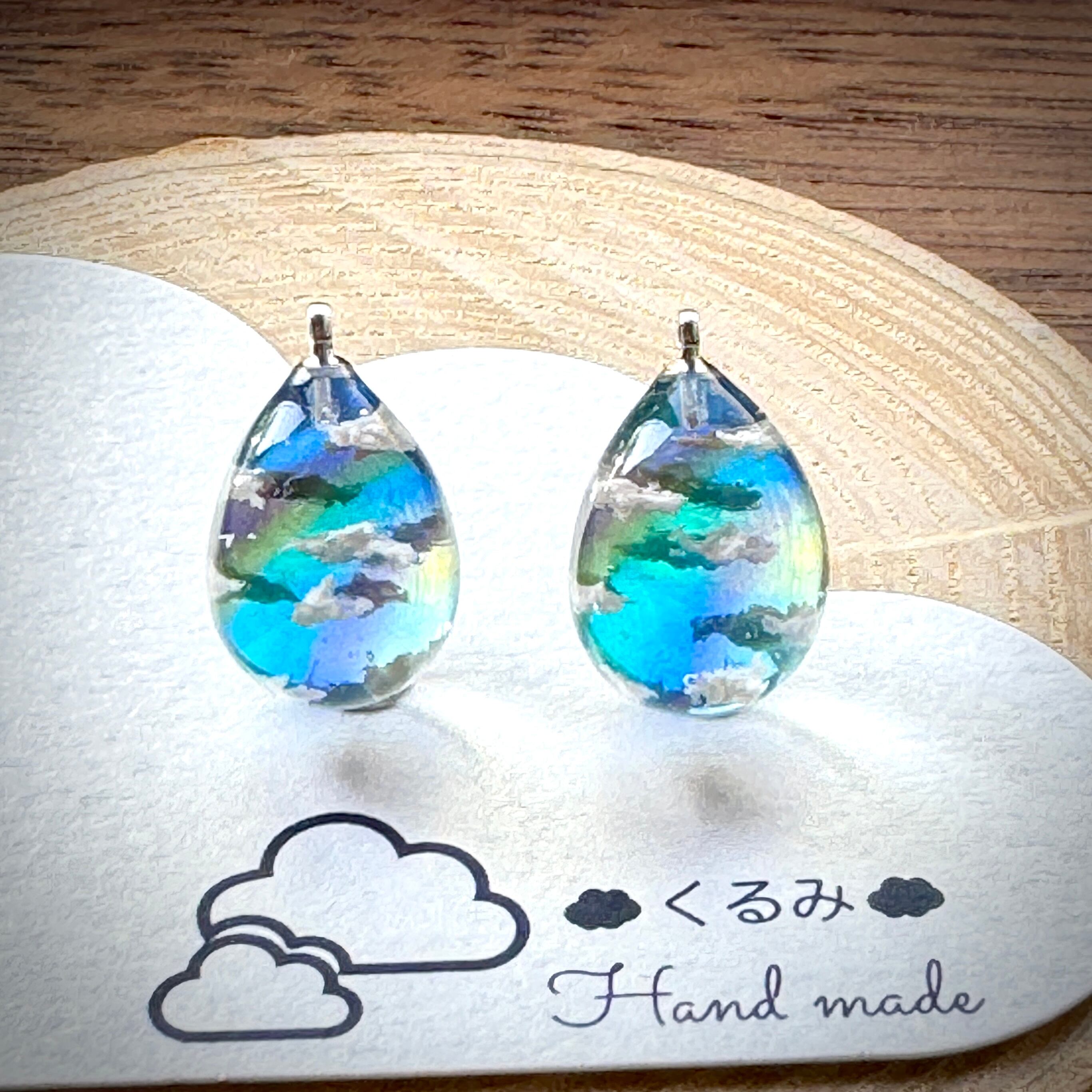 レジンピアス イヤリング 青空にかかる虹 たまご型16×12mm e