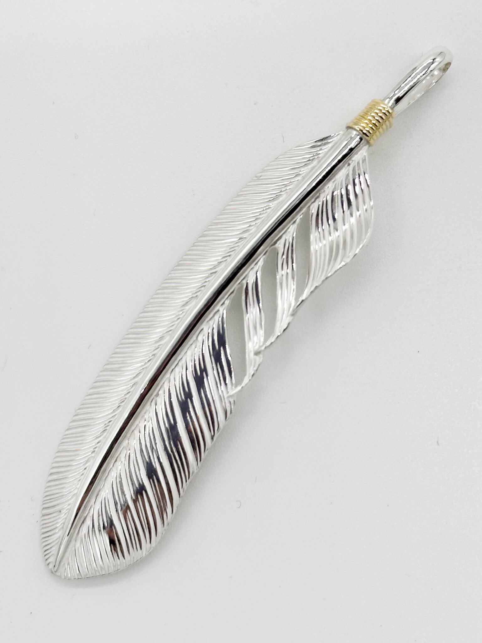 THE SUN 大フェザー 金線巻き R THE SUN 大フェザー 金線巻き R | Good Wednesday