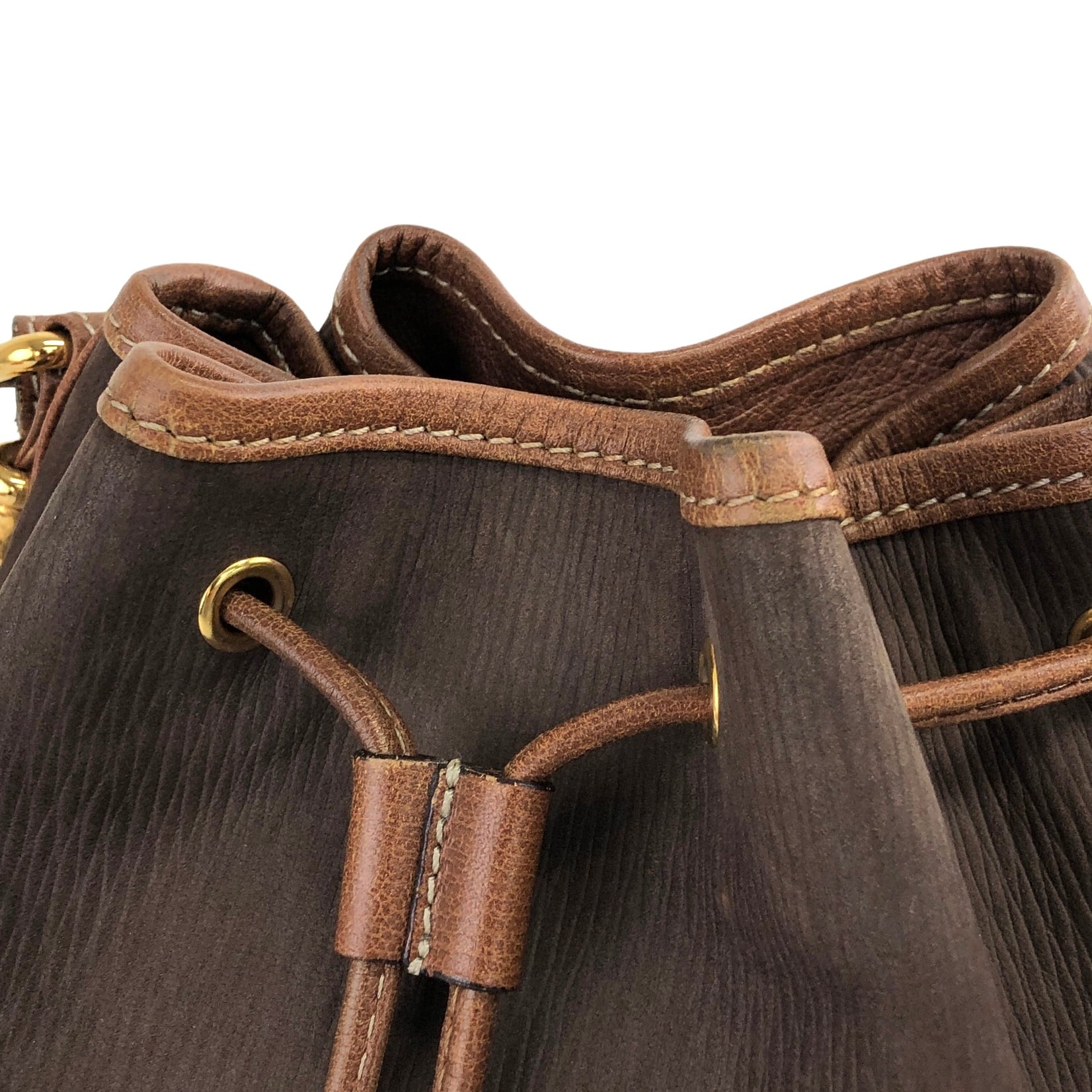LOEWE ロエベ ベラスケス ツイスト レザー 巾着 ショルダー LOEWE ロエベ ベラスケス ツイスト レザー 巾着 ショルダー
