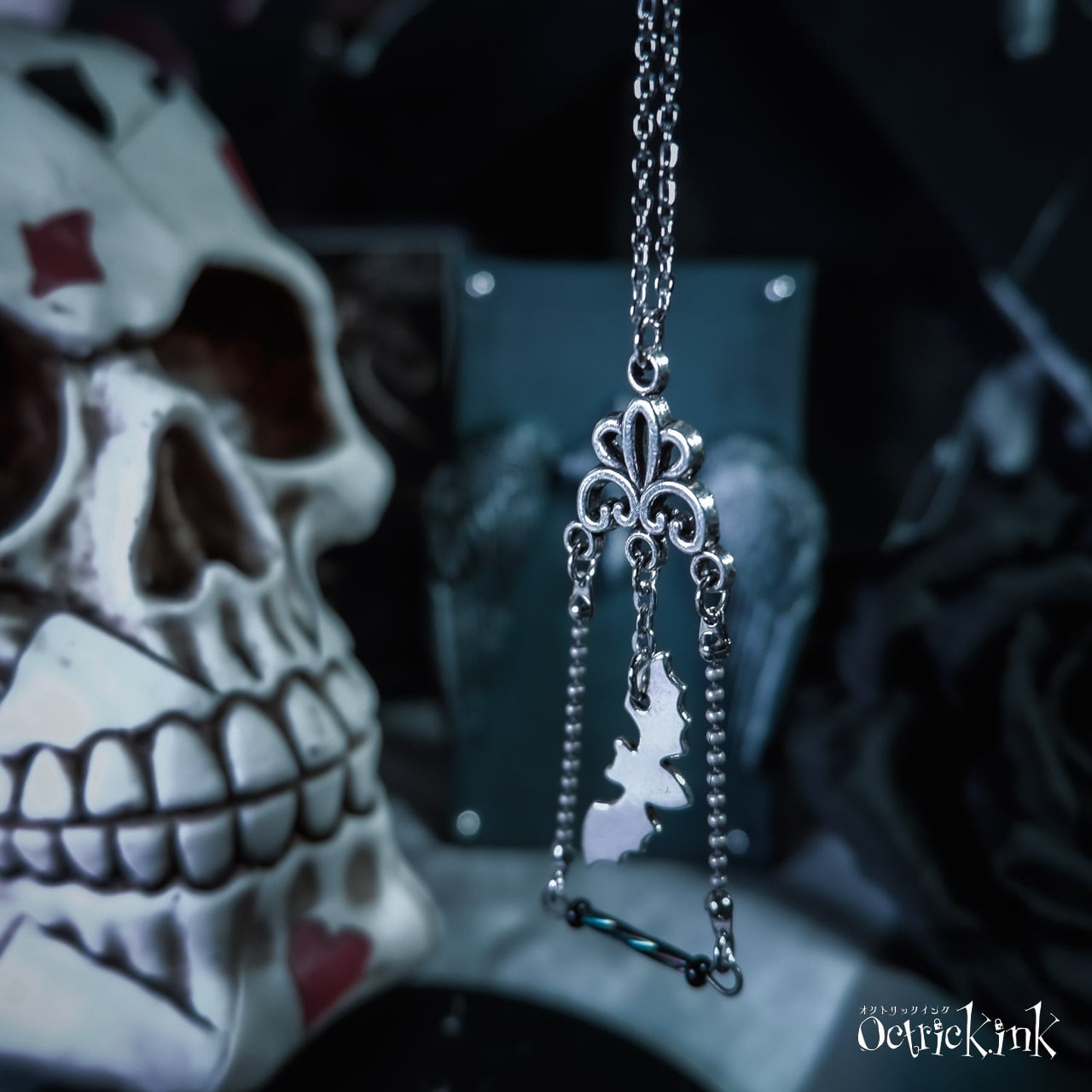 MadCIRCUS コウモリの空中ブランコネックレス｜Bat Trapeze Necklace