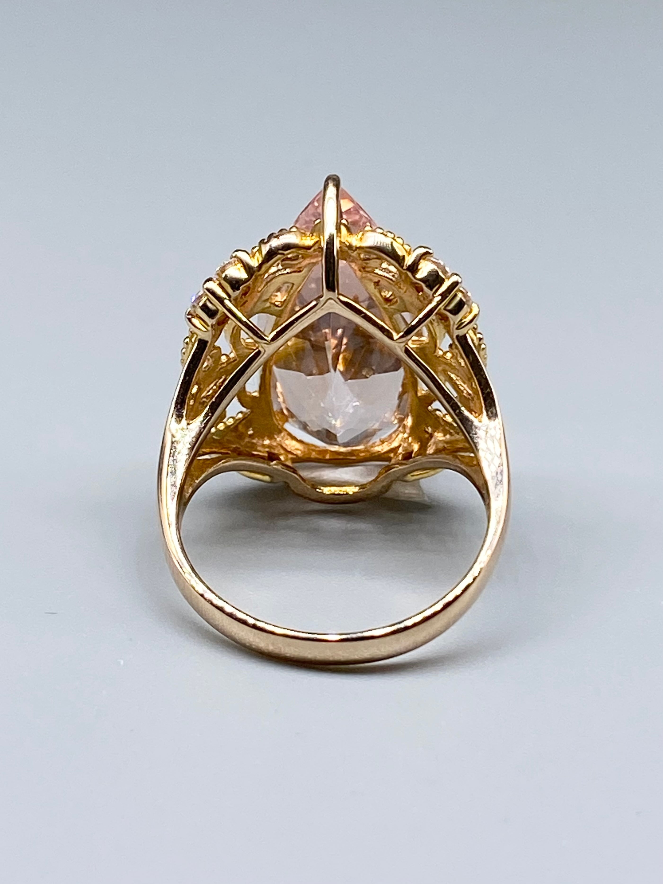 モルガナイト 7.27ct / ダイヤモンド 計0.27ct K18 リング 12号
