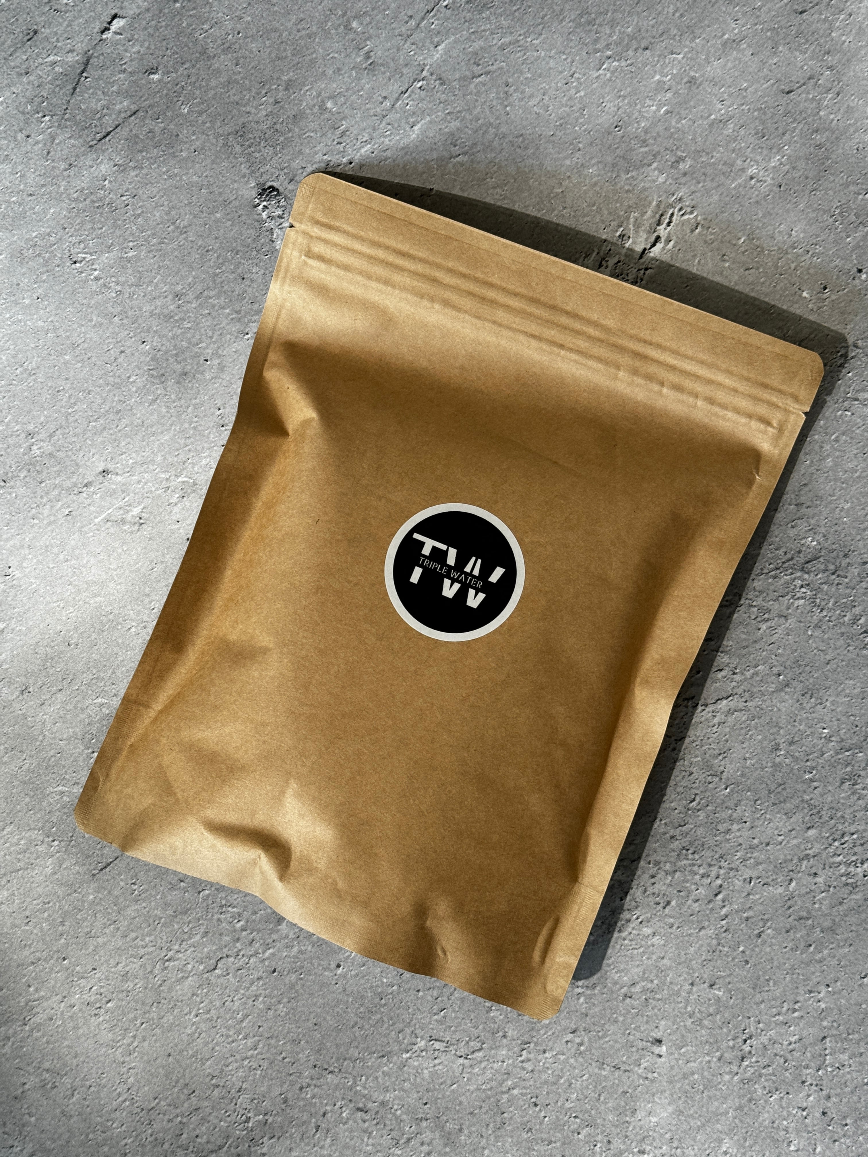 トリプルウォーター　トロピカルピンクグレープフルーツフレーバー