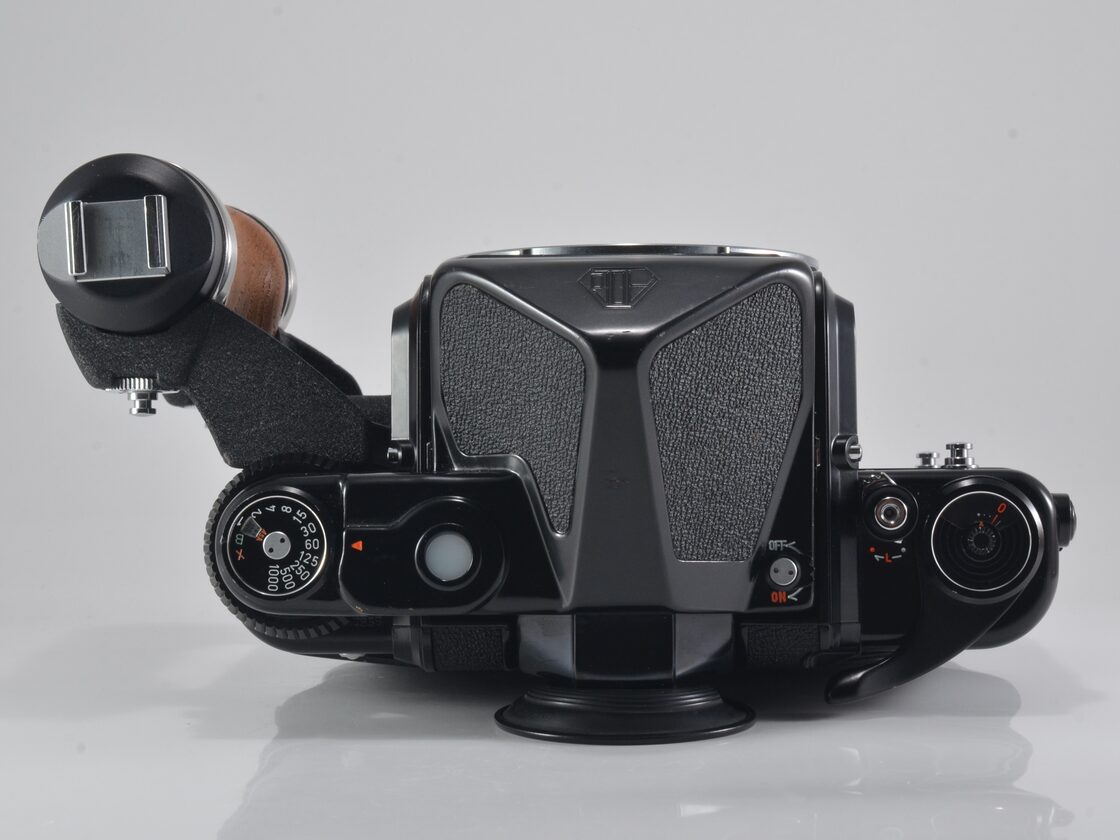 中判最強機種☆作例写真あり】PENTAX 67 TTL ボディ 木製グリップ付  