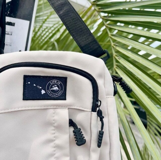 LIFE is HAWAII ショルダーバッグ ￥5,500(￥6,050)