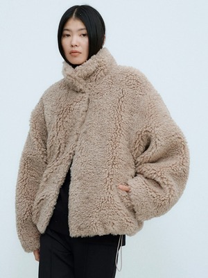 THINGS THAT MATTER　シングスザットマター  / IMITATION SHEEP FUR JACKET