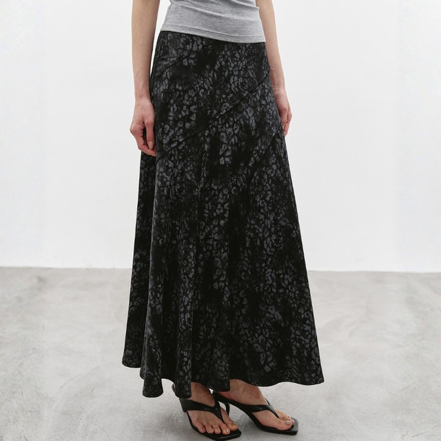 Diagonal leopard flare long skirt　V2904