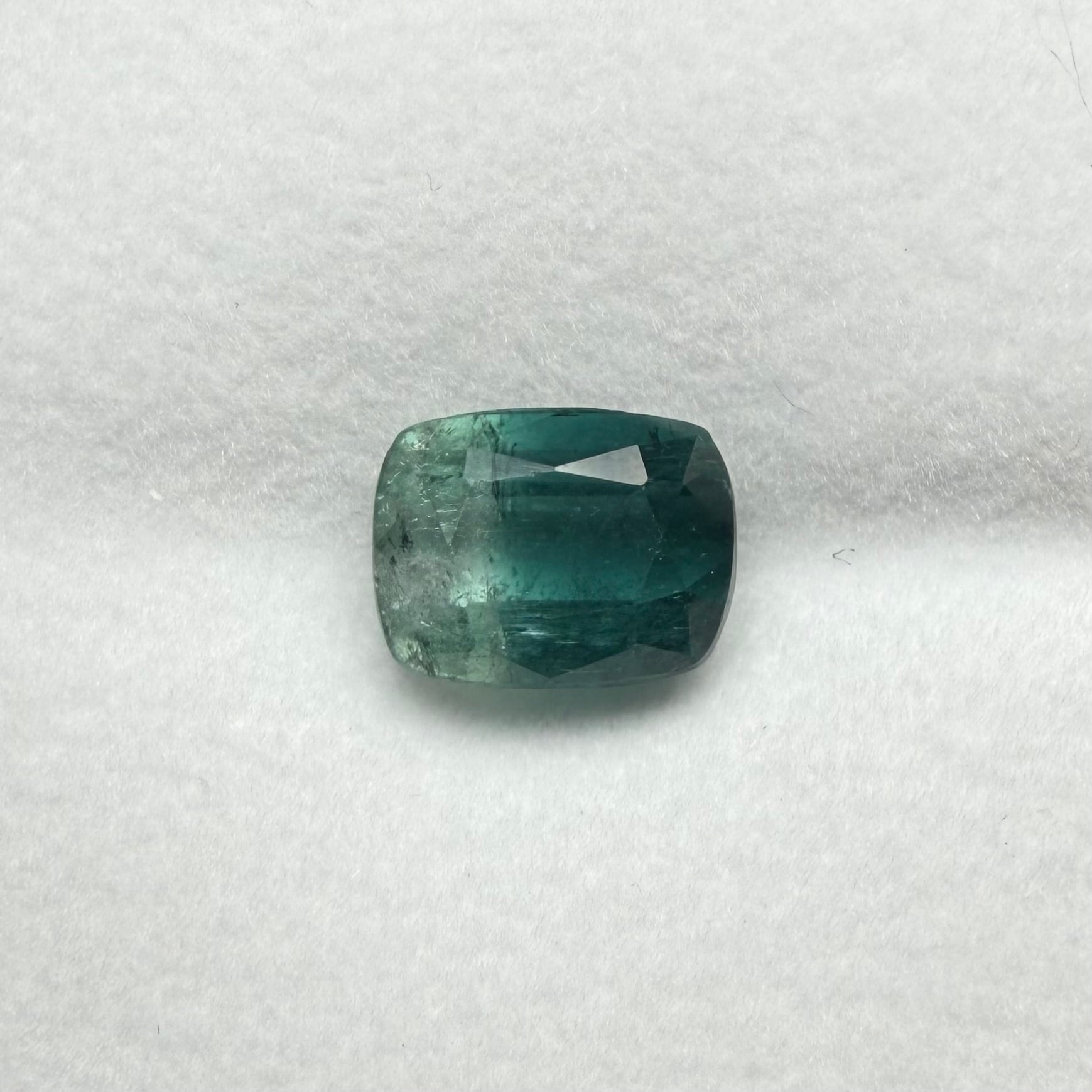 癒し系エメラルドカラーのバイカラートルマリン