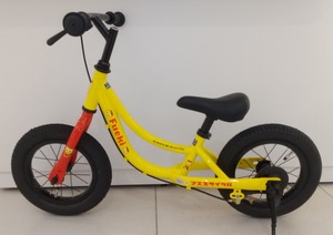 フエキ キックバイク