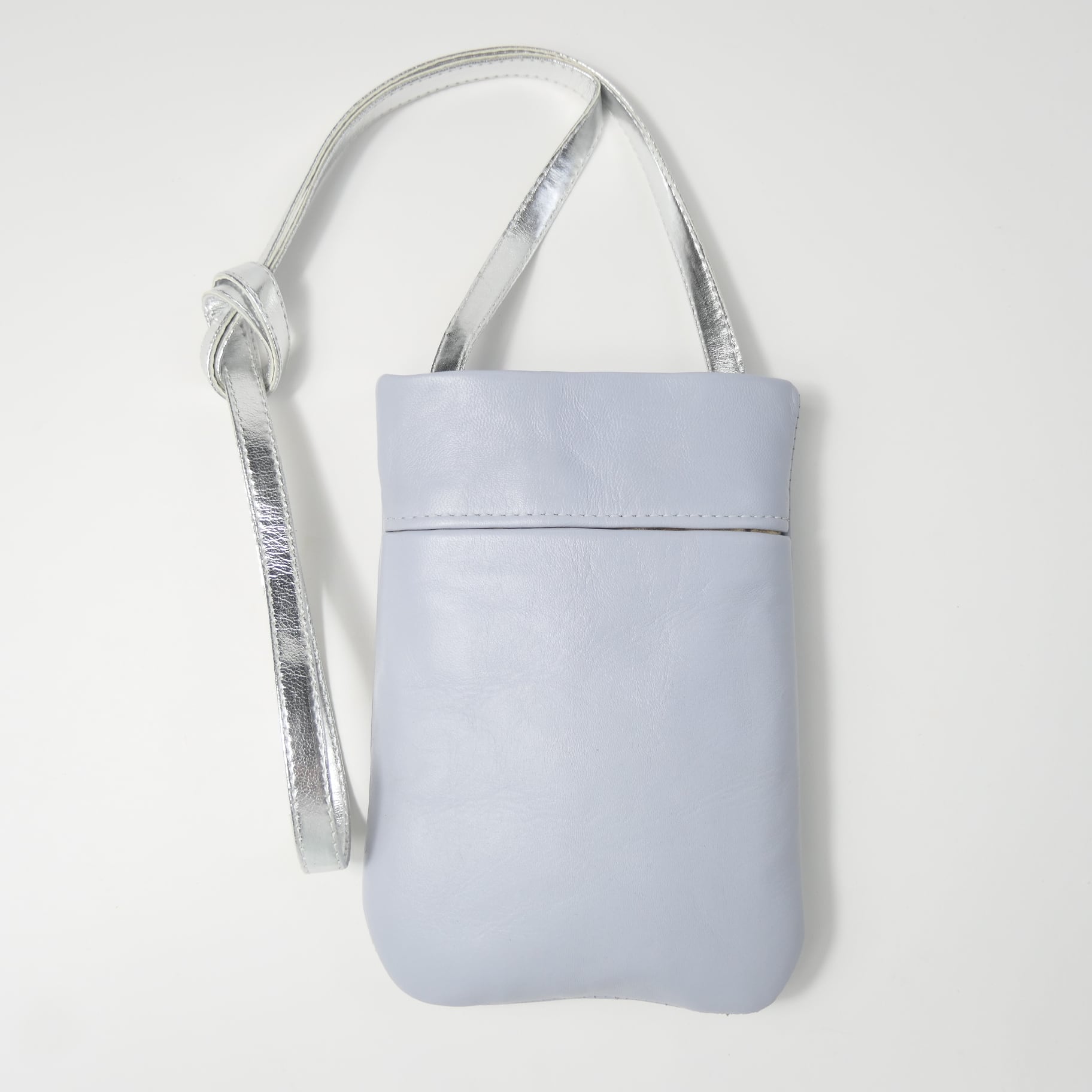 ソフトグレー（ハート） レザー スマホ ショルダーバッグ Mサイズ