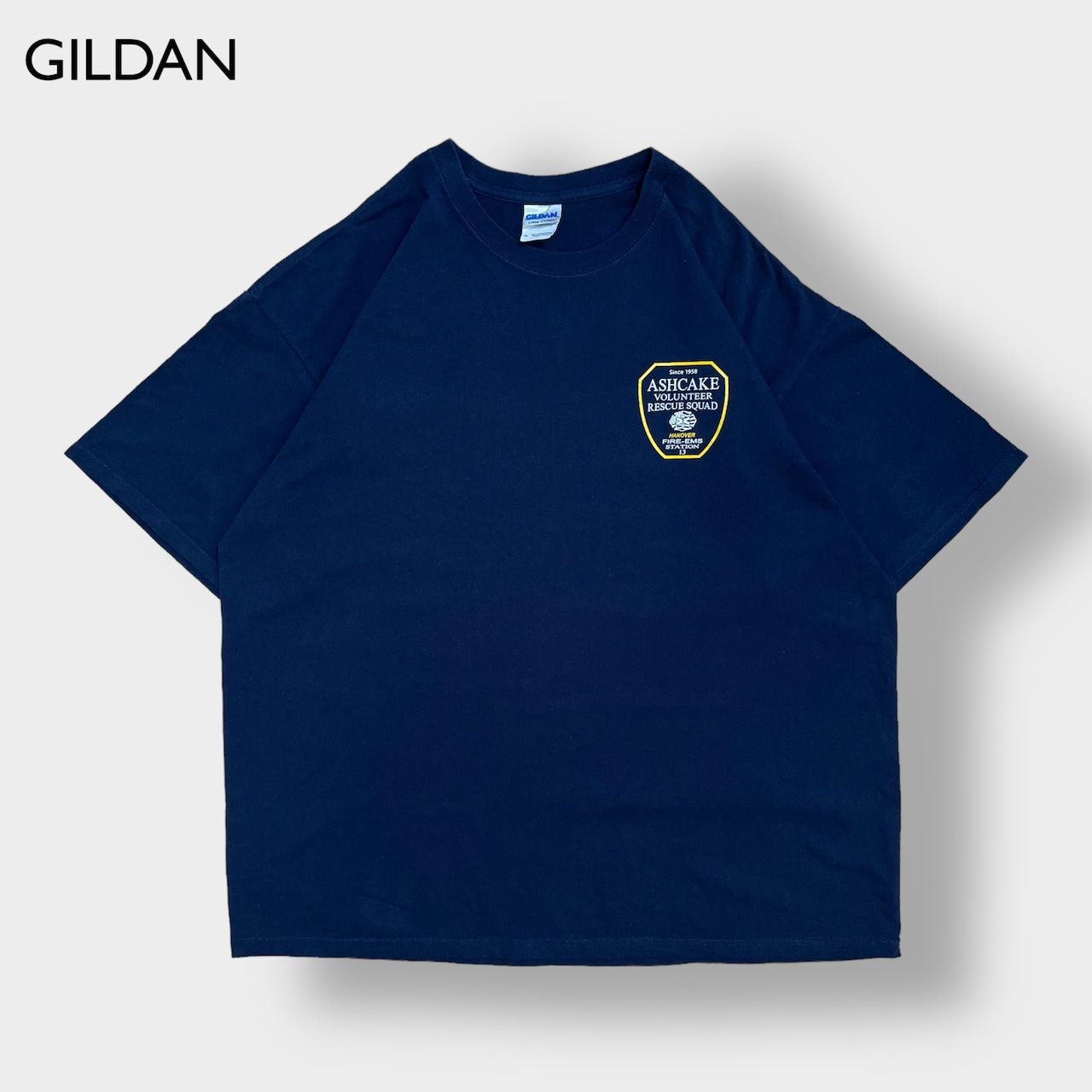 【GILDAN】ボランティア救助隊 XL ビッグサイズ ワンポイント ロゴ Tシャツ バックプリント ネイビー ashcake volunteer rescue squad 半袖 us古着