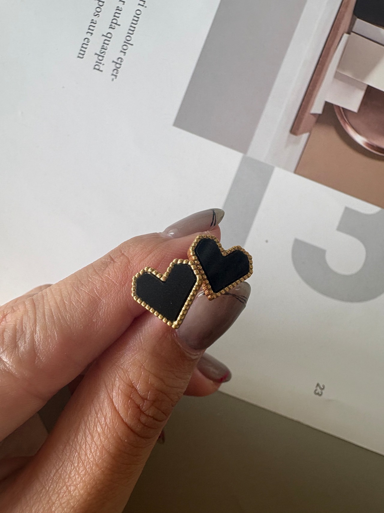 ブラックハートピアス