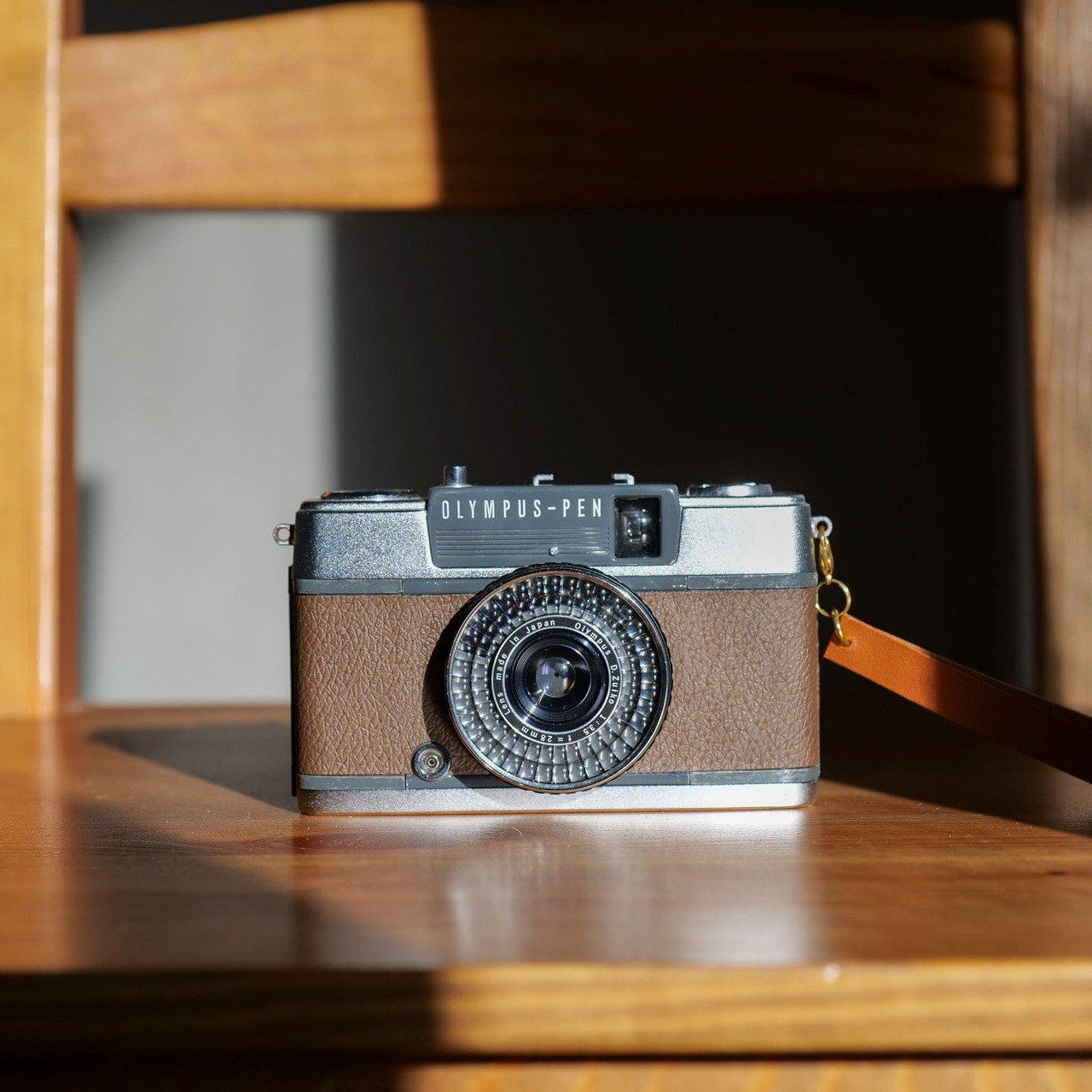 完動品】OLYMPUS PEN EE【分解清掃済】 甘から
