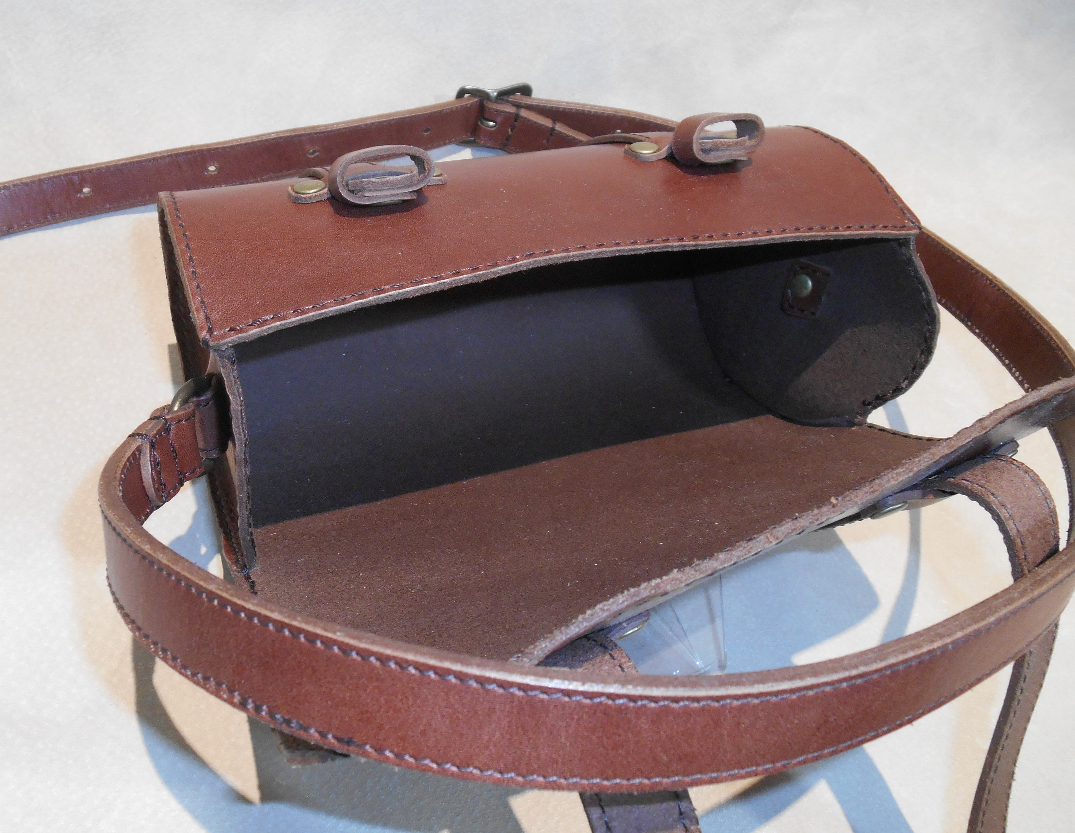 ツールバッグ【手縫】ショルダーバッグ | paradox leather craft shop ツールバッグ【手縫】ショルダーバッグ | paradox leather craft shop