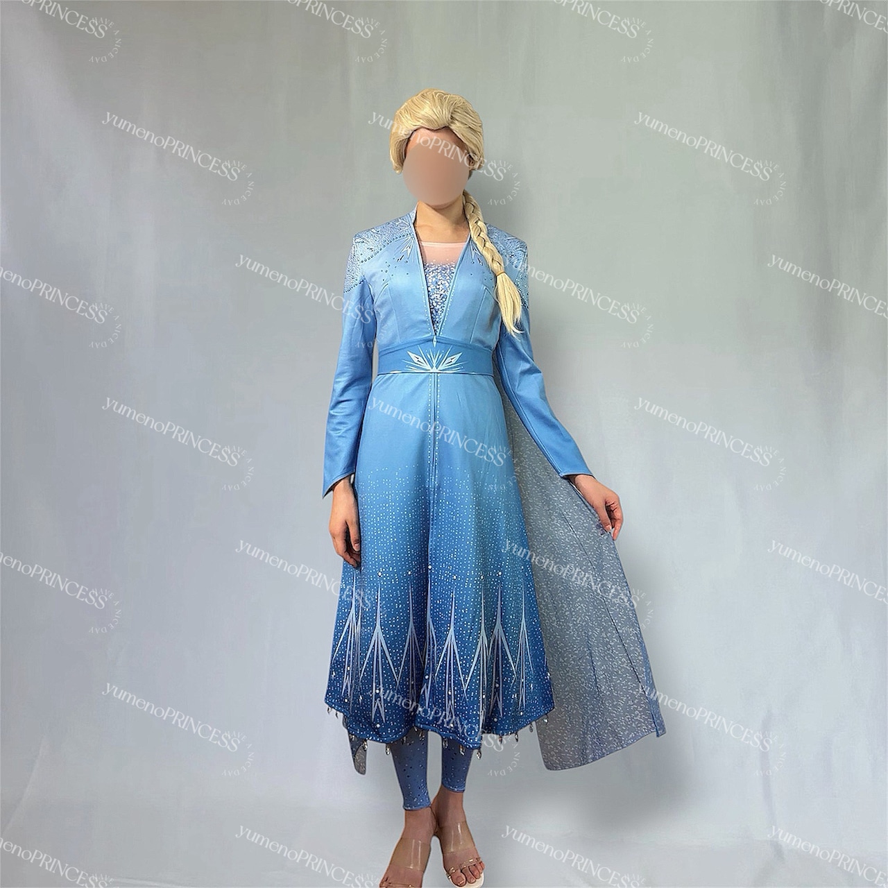 コスプレ ドレス結婚 エルサ 実写 ドレス アナとエルサになれるウエディングドレスが素敵 真っ白なドレスからカラードレスまで完全に再現されています