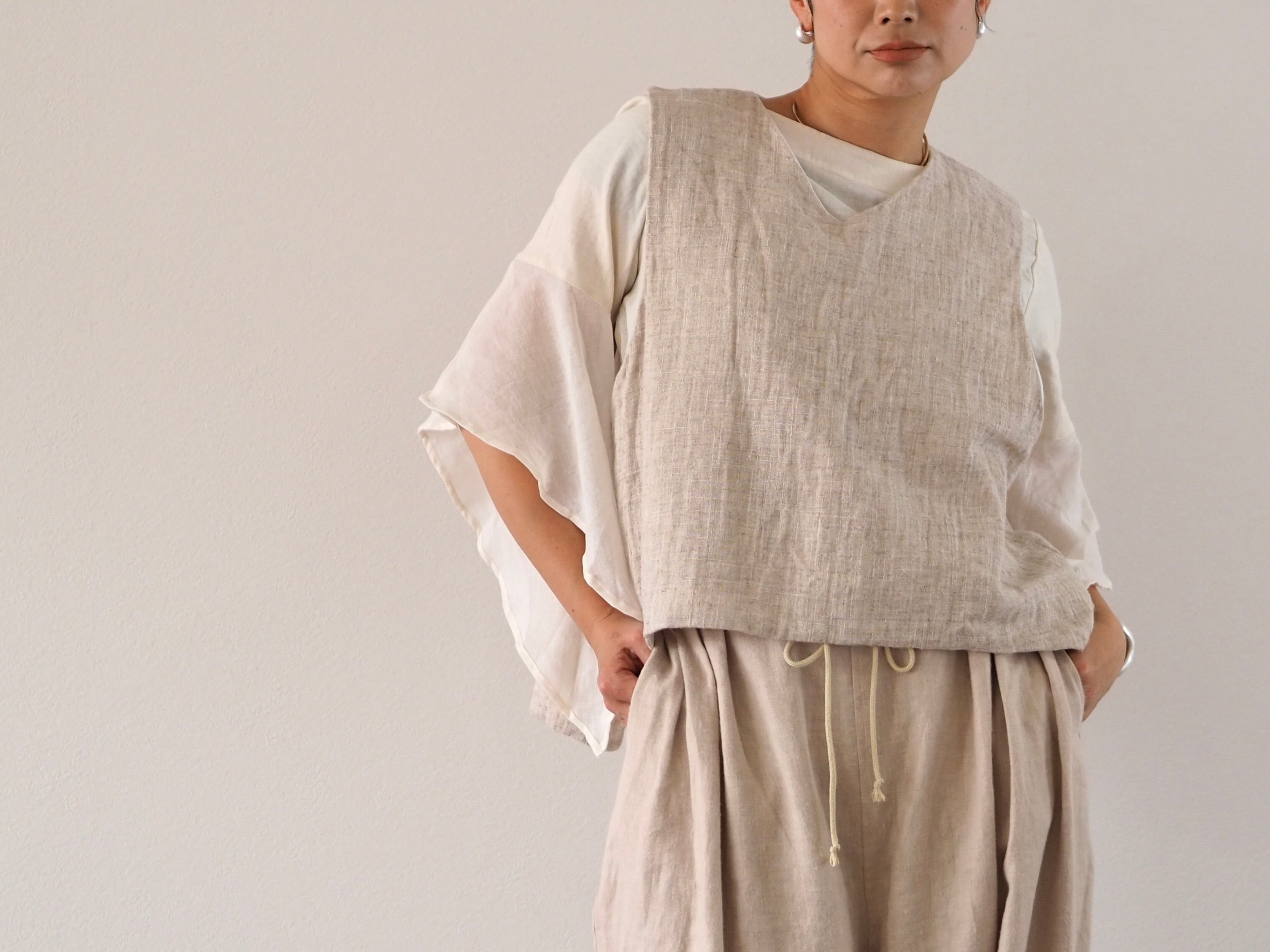 リネンコットン/ゆったりベスト | isica 〜 心を緩め、暮らしを彩る服〜