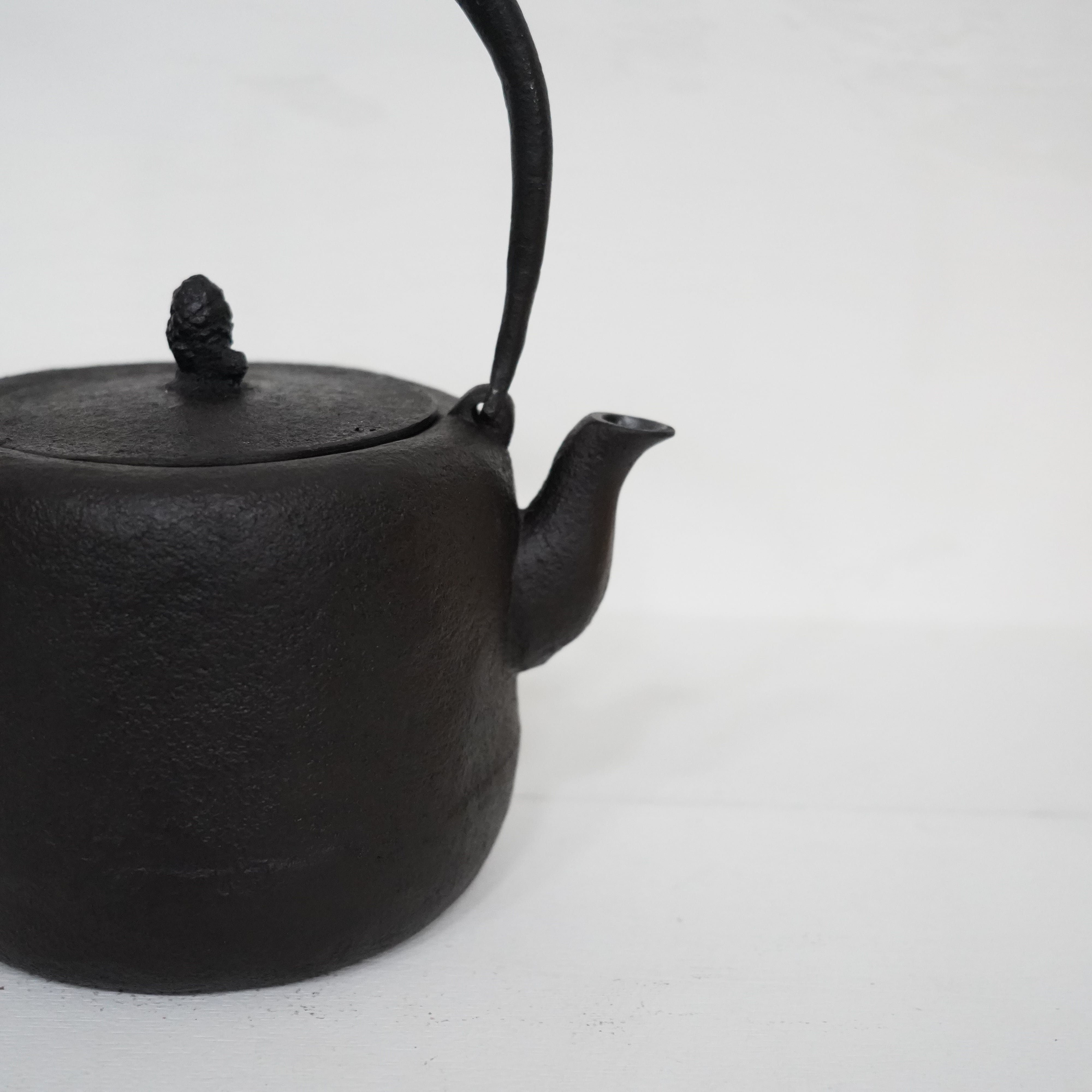 鉄瓶 筒型 | toki no niwa -トキノニワ-